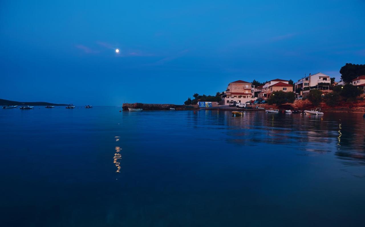 Pansion Braco Bed & Breakfast Zavala Luaran gambar